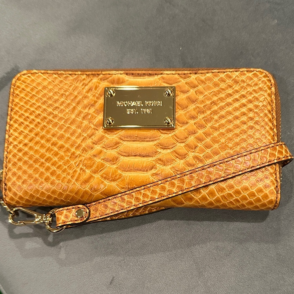 Michael Kors Gold Textured Wristlet